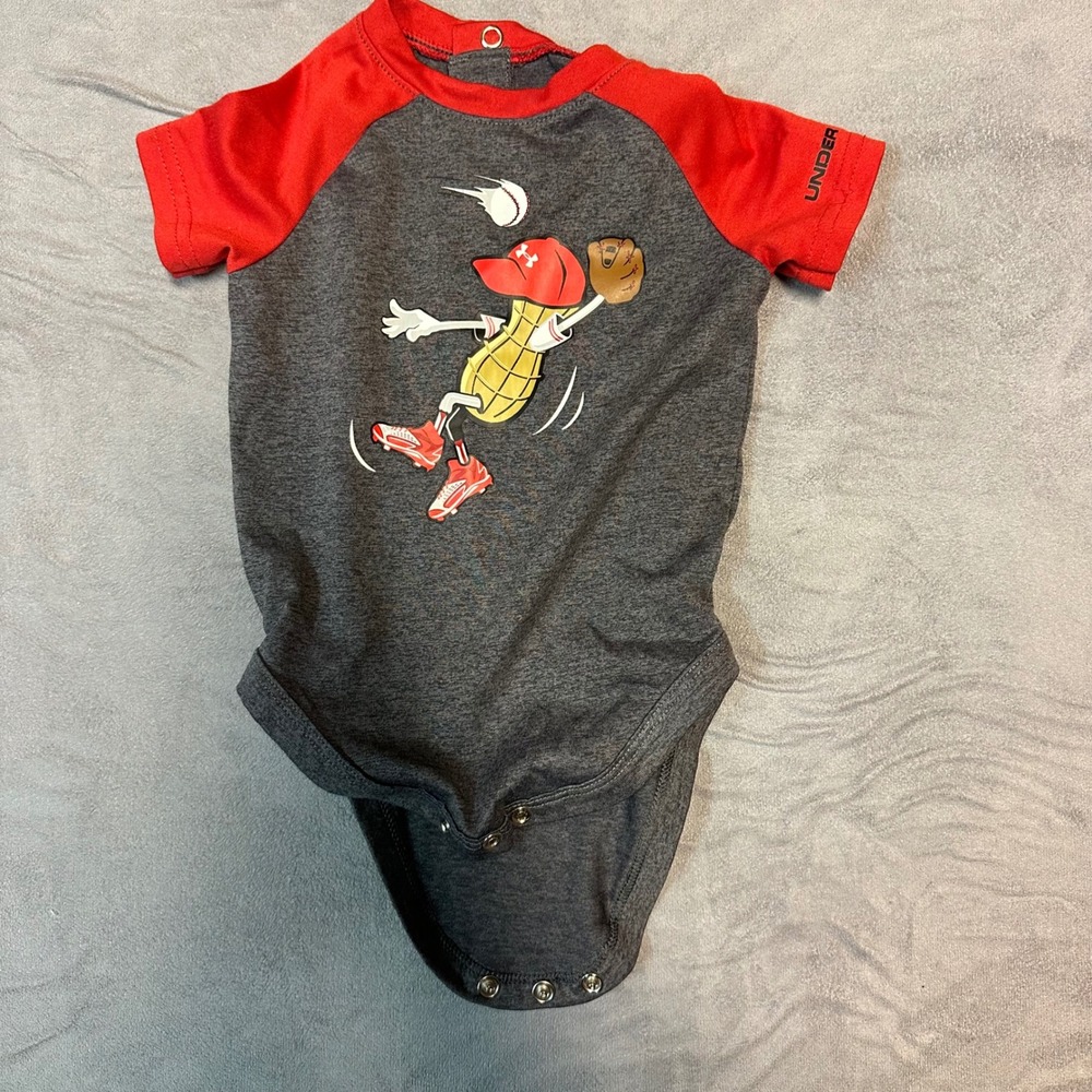 Under Armour Baby Bodysuit Baseball Graphic HeatGear Gray Red‎ 3/6M
